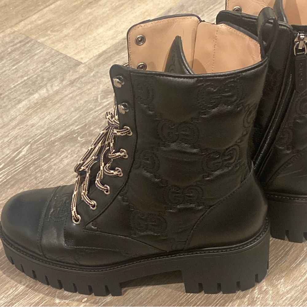 Gucci tie up boots